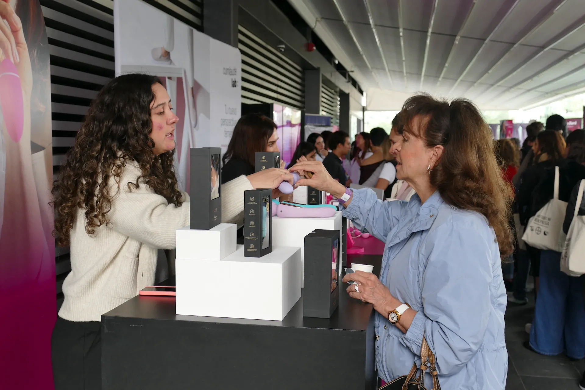 Color Stands